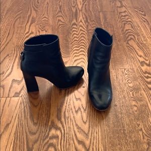 Size 7 Black Michael  Michael Kors ankle booties